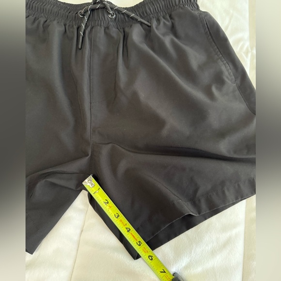Forever 21 Black Athletic Shorts Quick-Drying Comfort - Picture 4 of 8